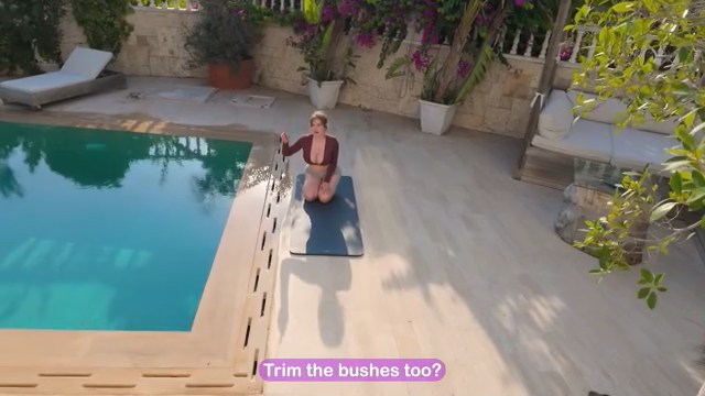 Mama barat viral butuh teman kencan di villa mewah